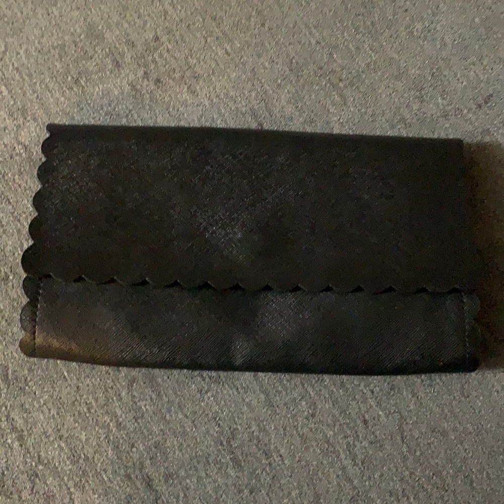 Black H&M clutch